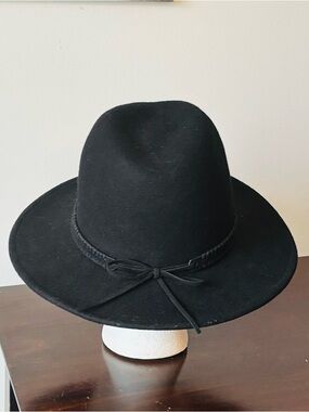 Treasure & Bond Black 100% Wool Wide-Brim Fedora Hat with Ribbon Detail-OS